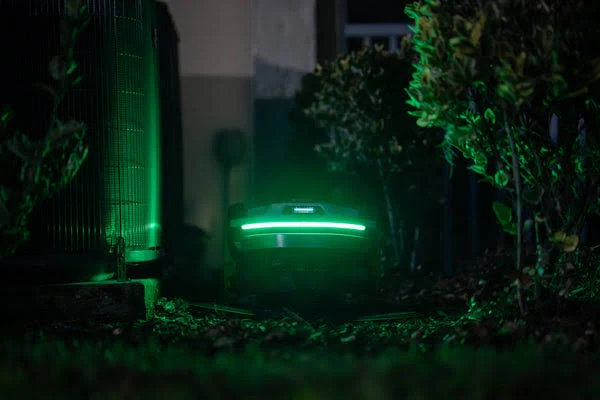 MAKITA RM350D Mähroboter – Intelligente Rasenpflege für Flächen bis 3.500 m²