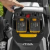 STIGA Twinclip 950e V Kit Akku-Rasenmäher mit Radantrieb – inkl. 2x 7,5 Ah Akkus und Doppel-Ladegerät