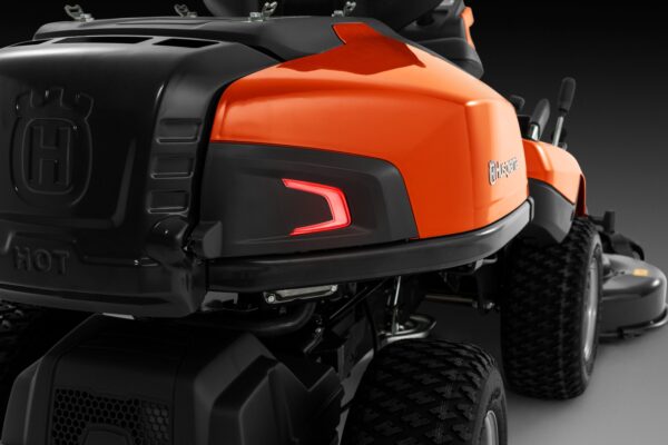 HUSQVARNA Benzin-Rider R 316TsX AWD – Der Premium-Aufsitzmäher für höchste Ansprüche