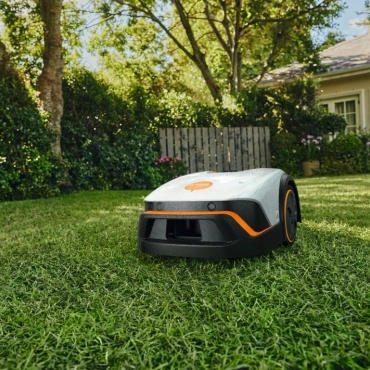 V3 STIHL iMOW® 3 Mähroboter – Intelligente und vollautomatische Rasenpflege für Flächen bis 500 m²