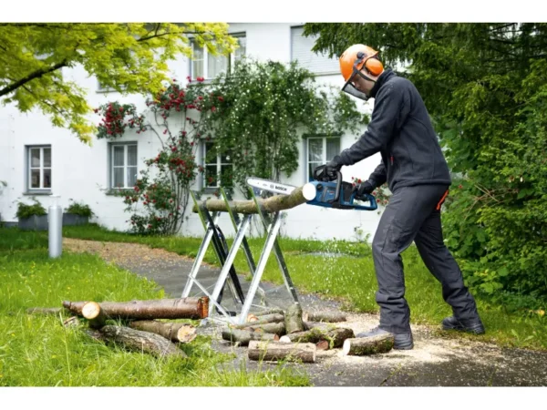 VVVVVVVVV Bosch Professional GKE 18V-40 Solo Akku-Kettensäge – Kraftvolle Leistung für präzise Sägearbeiten