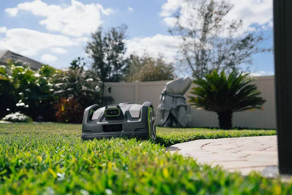 MAKITA RM350D Mähroboter – Intelligente Rasenpflege für Flächen bis 3.500 m²